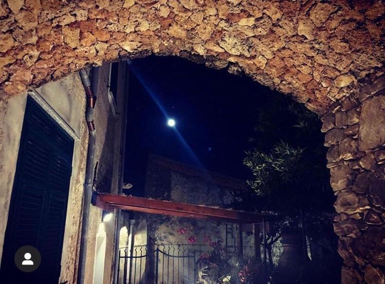 Au Giardin Hotel Varigotti Luaran gambar