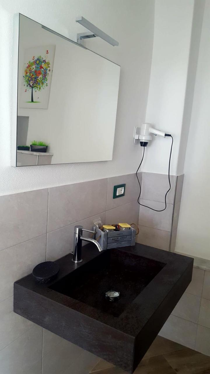 Au Giardin Hotel Varigotti Luaran gambar